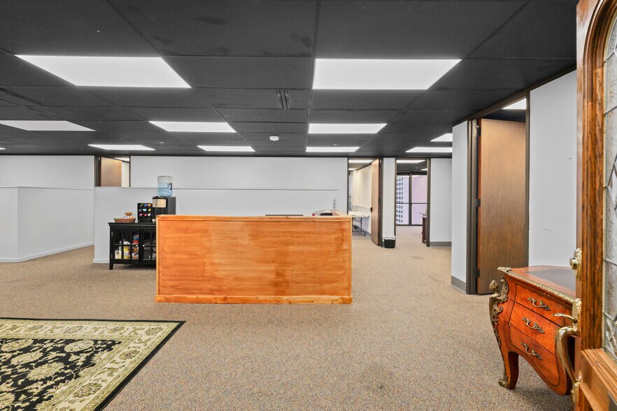 More Photos Of 233 E Bay St, Jacksonville Office For Sale
