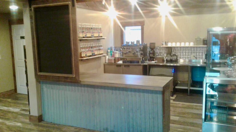 More Photos Of 1042 Old Crouch Rd, Garden Valley Freestanding For Sale