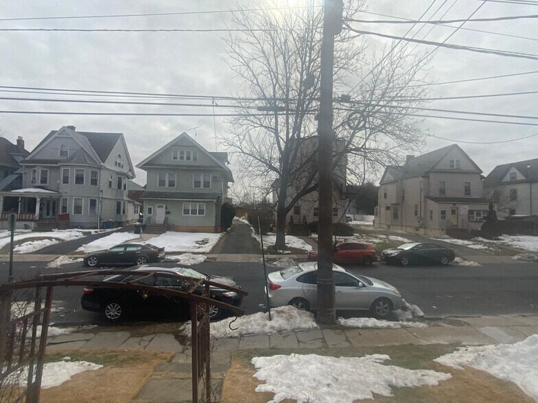 Primary Photo Of 130 -144 Murray st, Elizabeth Multifamily For Sale