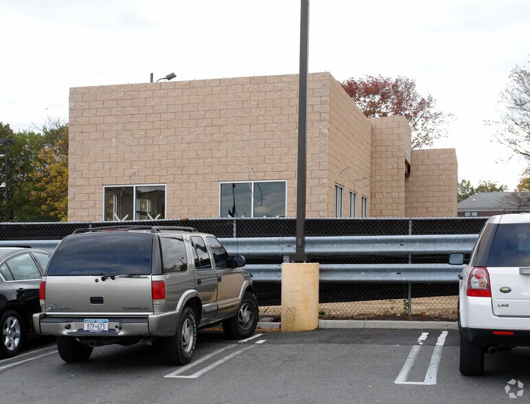 More Photos Of 2700-2754 Hylan Blvd, Staten Island Freestanding For Lease