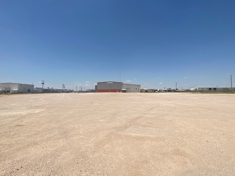 More Photos Of 4003 S County Road 1294, Odessa Warehouse For Lease