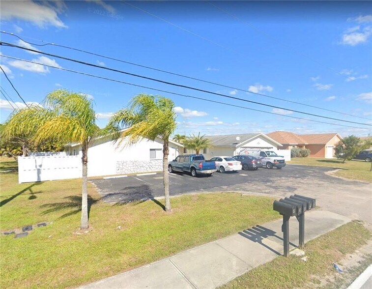 More Photos Of 403 Hancock Bridge Pkwy, Cape Coral Apartments For Sale