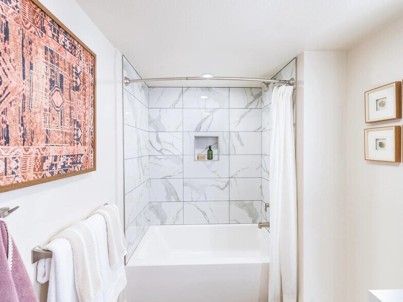 More Photos Of 6220 Selma Ave, Los Angeles Apartments For Lease