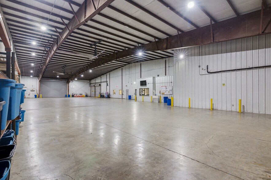 More Photos Of 8316 Lone Tree Rd, Victoria Industrial For Sale
