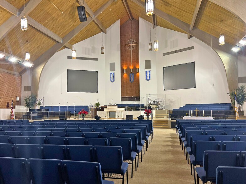 More Photos Of 4417 Douglas St NE, Washington Religious Facility For Sale