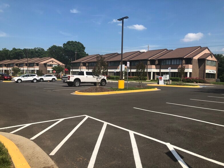 More Photos Of 18237-18247 Flower Hill Way, Gaithersburg Medical For Lease