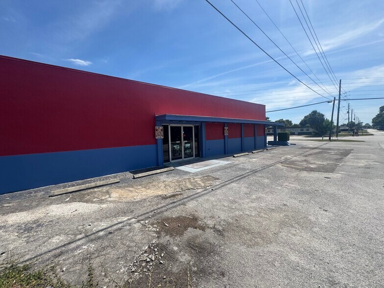 More Photos Of 6399 Haines Rd, Saint Petersburg Freestanding For Lease