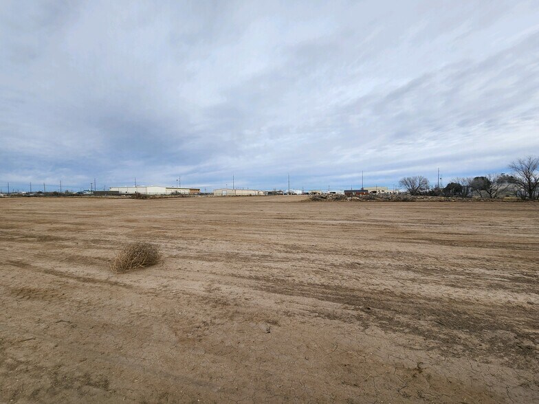 More Photos Of 2413 W Bender Blvd, Hobbs Land For Sale