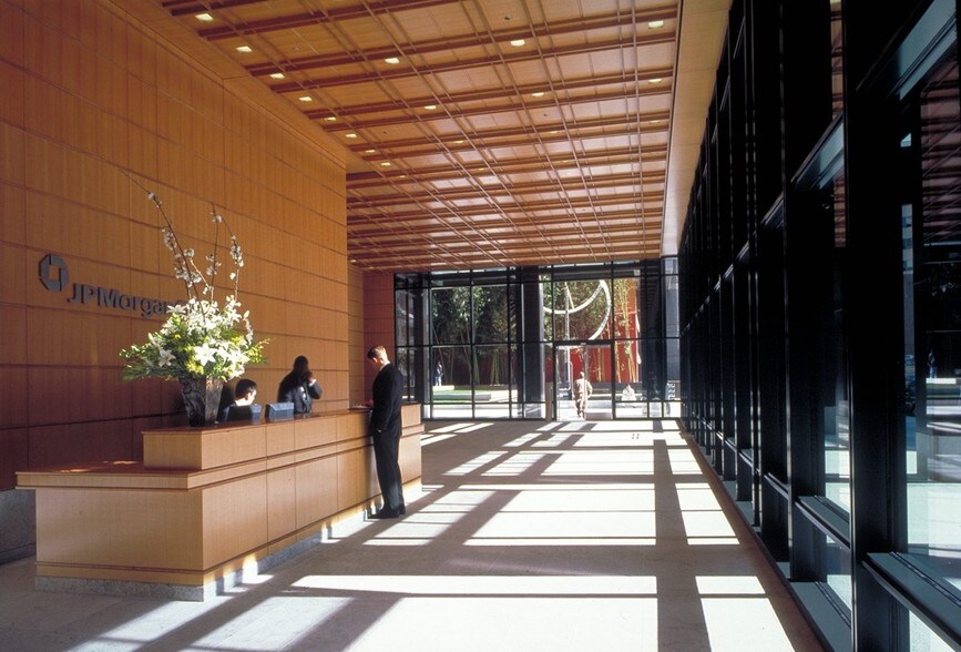 More Photos Of 560 Mission St, San Francisco Office For Lease