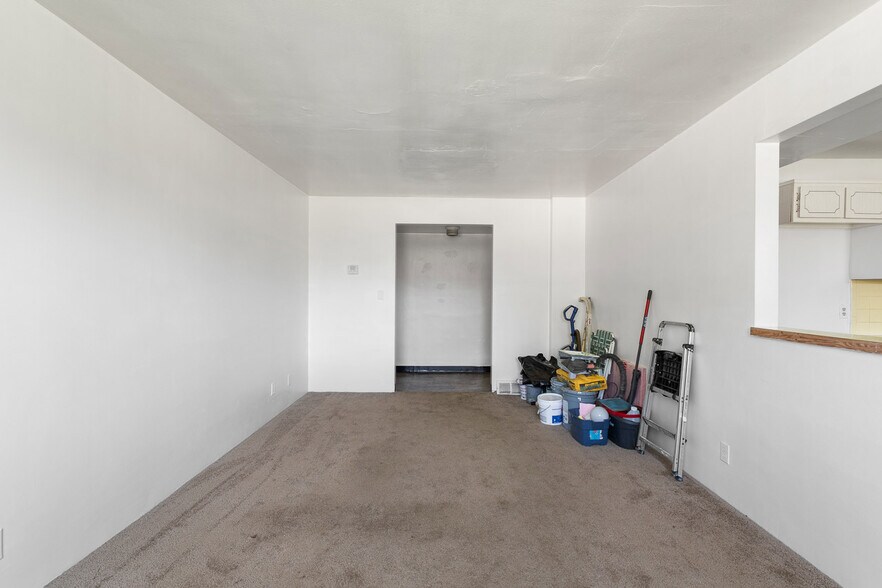 More Photos Of 552 Treeside Dr, Akron Apartments For Sale
