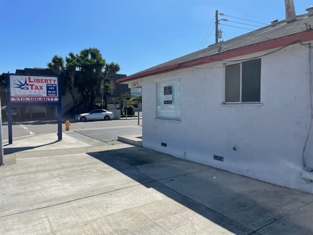 More Photos Of 966 W Winton Ave, Hayward Storefront Retail Residential For Sale