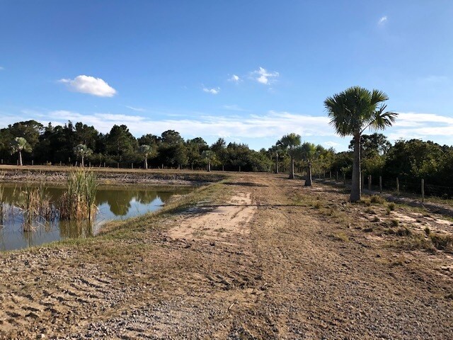 More Photos Of 20941 Granville Rd., North Fort Myers Land For Lease