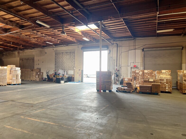 More Photos Of 1920 S Augusta Ct, Ontario Warehouse For Lease