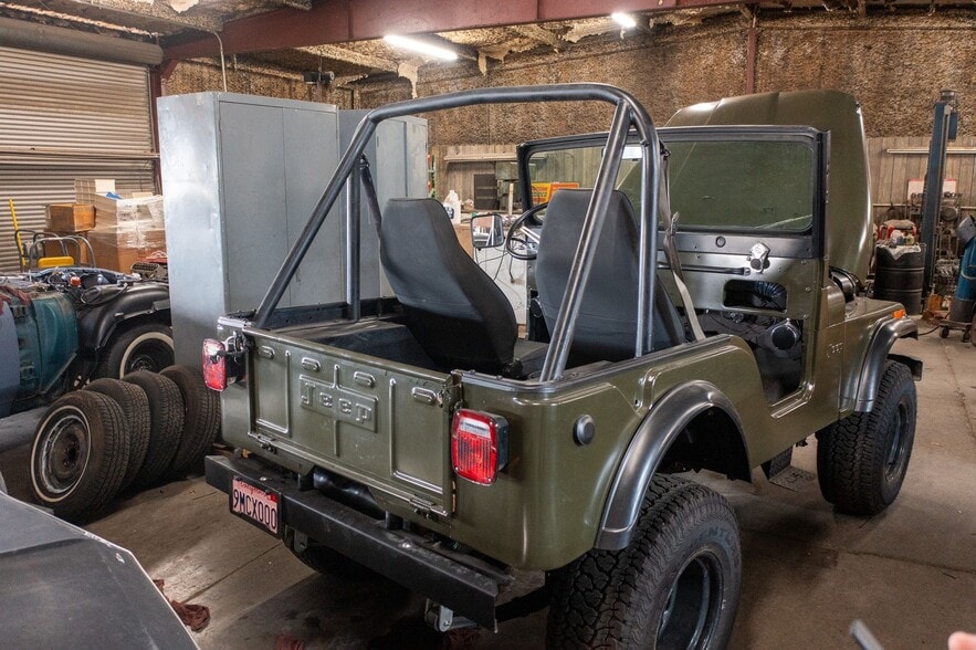 More Photos Of 145 W Oasis Rd, Palm Springs Service For Sale