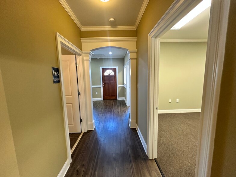 More Photos Of 110 Samaritan Dr, Cumming Medical For Lease