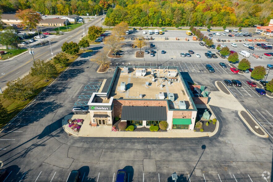 More Photos Of 6285 Cleveland Ave, Columbus Restaurant For Lease