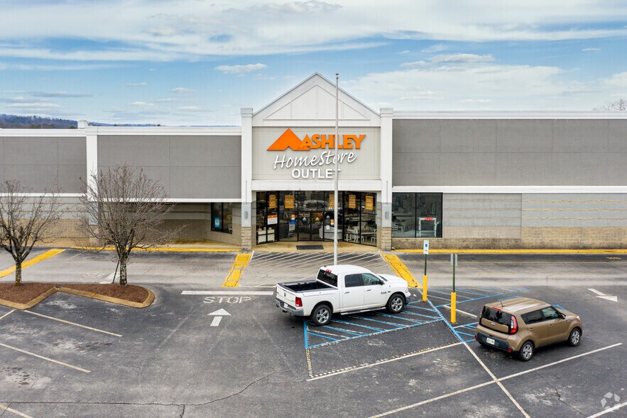 More Photos Of 5450 Hwy 153, Hixson Unknown For Lease