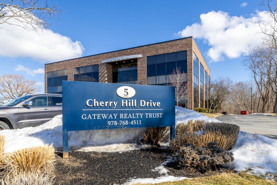 More Photos Of 5 Cherry Hill Dr, Danvers Medical For Lease