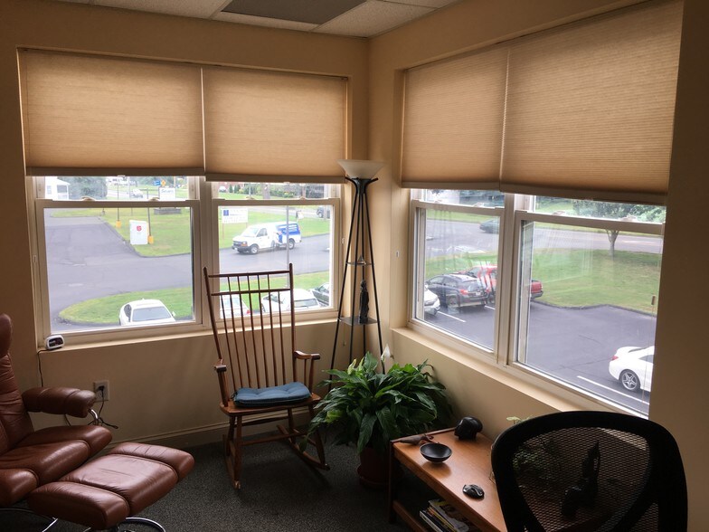 More Photos Of 195 Russell St, Hadley Medical For Lease