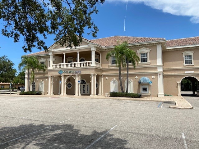 More Photos Of 201 Center Rd, Venice Office For Sale