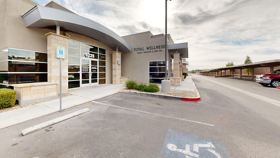 More Photos Of 5225 S Durango Dr, Las Vegas Medical For Sale