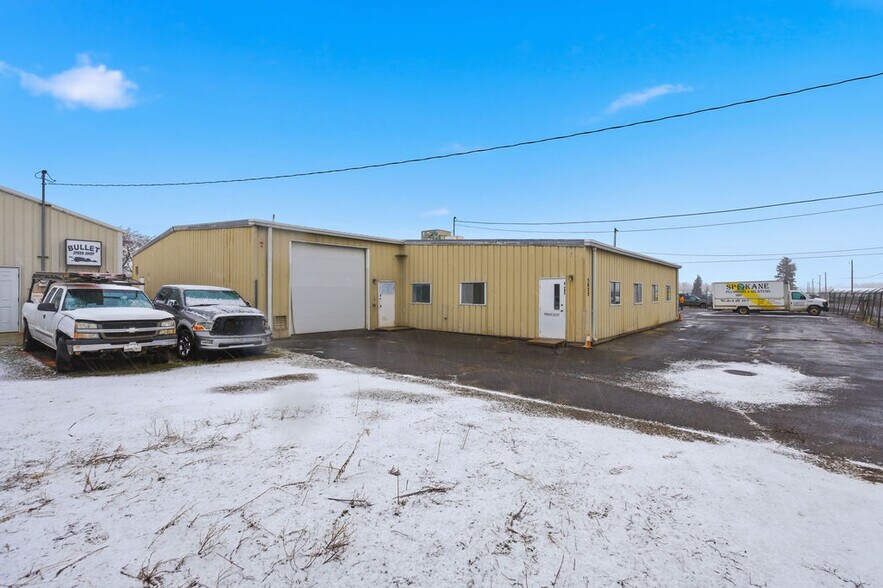 More Photos Of 5823 N Florida St, Spokane Manufacturing For Lease