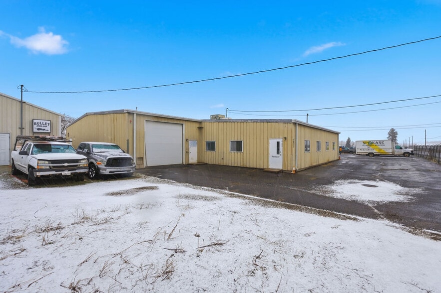 More Photos Of 5827 N Florida St, Spokane Manufacturing For Sale