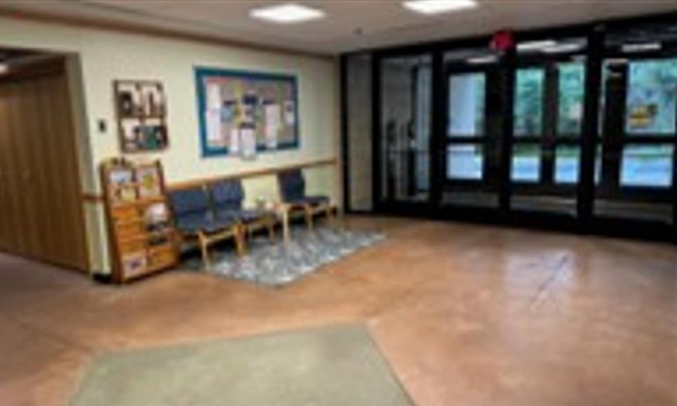 More Photos Of 4444 Arlington Blvd, Arlington Religious Facility For Lease