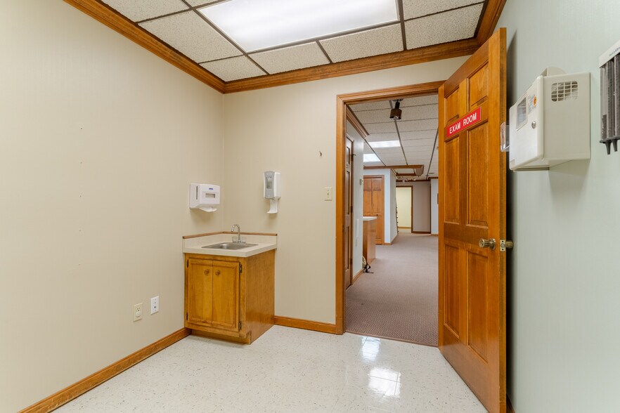 More Photos Of 2816 Veach Rd, Owensboro Medical For Sale
