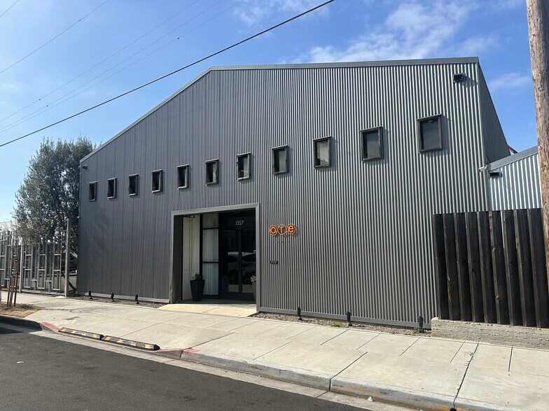 Primary Photo Of 1357 Coronado Ave, Long Beach Warehouse For Lease
