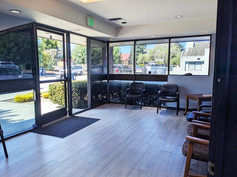 More Photos Of 60 Penny Ln, Watsonville Medical For Lease
