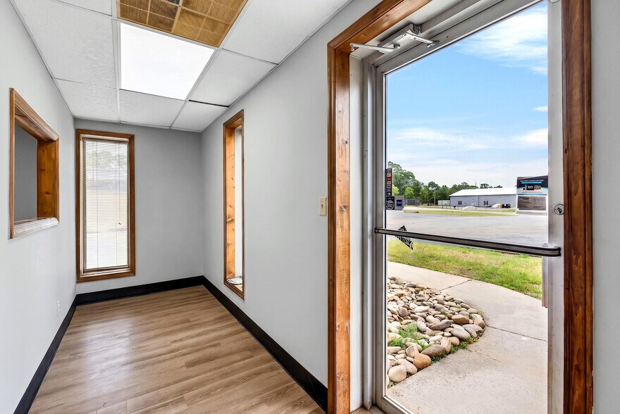 More Photos Of 725 Bryant Rd, Spartanburg Manufacturing For Sale