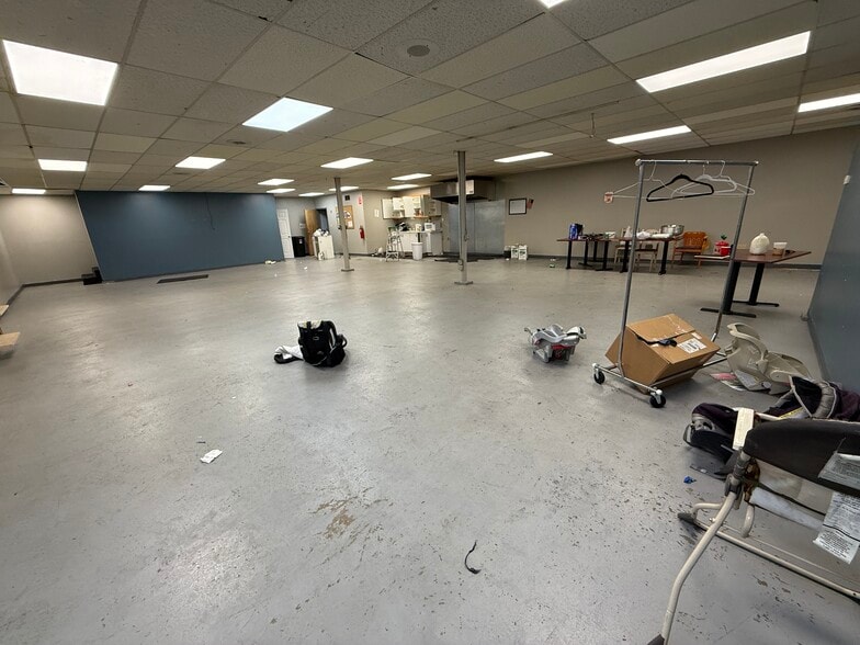 More Photos Of 141 Main St, Norwalk Freestanding For Lease