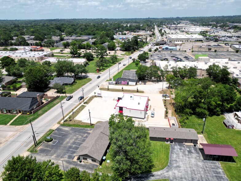 More Photos Of 5308 Old Bullard Rd, Tyler Freestanding For Lease