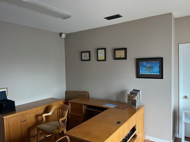 More Photos Of 180 NW 3rd Ave, Okeechobee Office For Sale