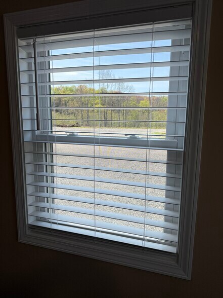 More Photos Of 4881 Pittsburgh Rd, Harrisville Light Distribution For Sale