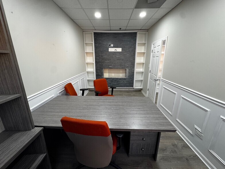 More Photos Of 6166 S Sayre Ave, Chicago Warehouse For Lease