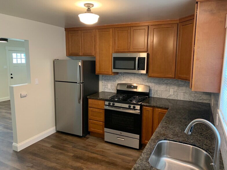 More Photos Of 110 Hilborn Ave, Vallejo Apartments For Sale