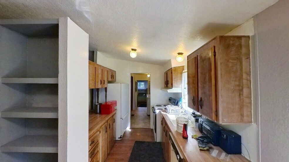 More Photos Of 295534 US Highway 101, Quilcene Flex For Sale