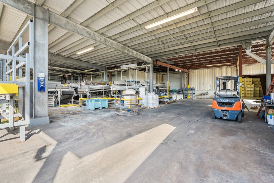 More Photos Of 2600 45th St, Vero Beach Food Processing For Sale