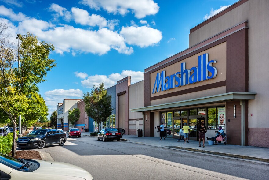 More Photos Of 145 Holt Garrison Pky, Danville Unknown For Lease