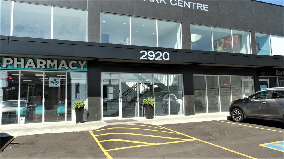 More Photos Of 2920 Dufferin St, Toronto Storefront Retail Office For Lease