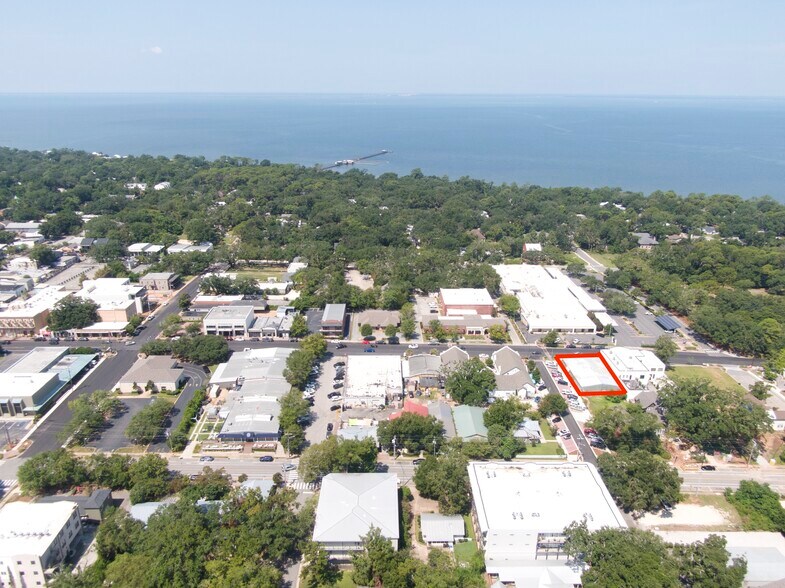 More Photos Of 150 N Section St, Fairhope General Retail For Sale