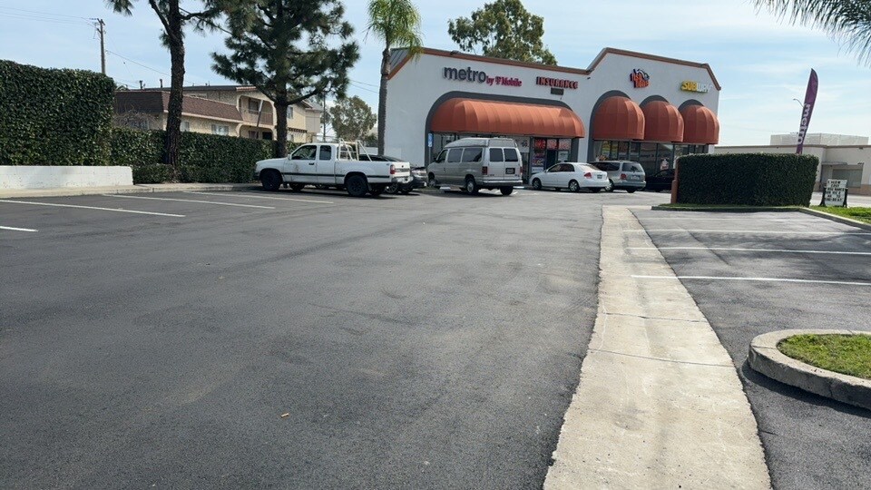 More Photos Of 2620 Long Beach Blvd, Long Beach Unknown For Lease