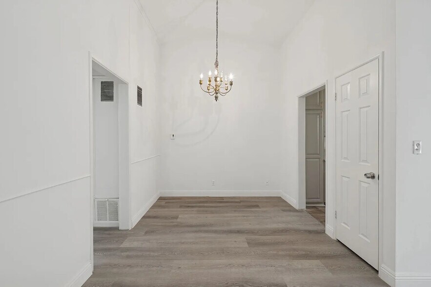 More Photos Of 333 S Rexford Dr, Beverly Hills Apartments For Sale