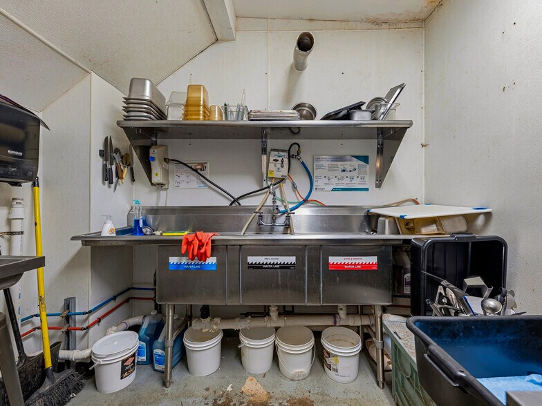 More Photos Of 70 N Main St, Mars Hill Restaurant For Sale