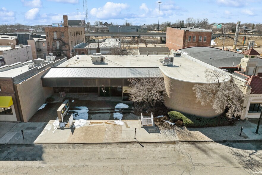 More Photos Of 512 Jefferson Street, Waterloo Office Residential For Sale