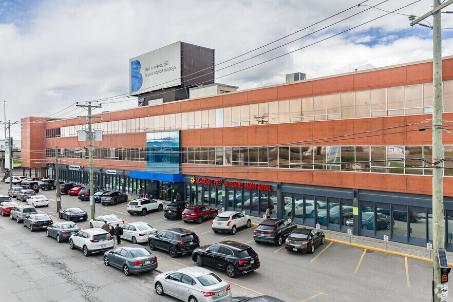 More Photos Of 4480 Ch de la Côte-de-Liesse, Mt Royal Office For Lease