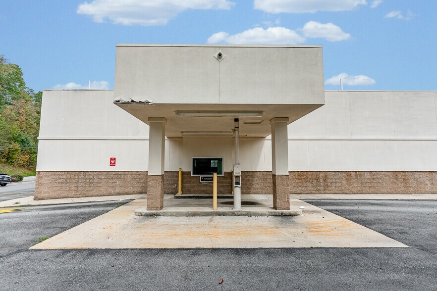 More Photos Of 19254 Seneca Trl, Marlinton Drugstore For Sale