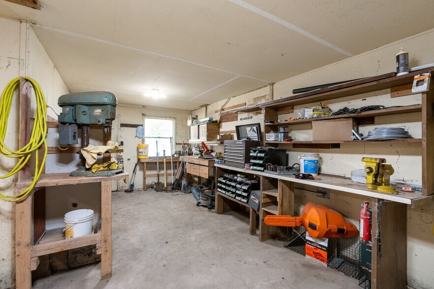More Photos Of 2355 Jackson League Cir, Brenham Lodge Meeting Hall For Sale
